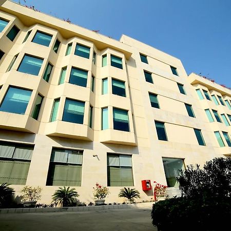 The Lalit Traveller- Airport Hotel Jaipur Exterior foto